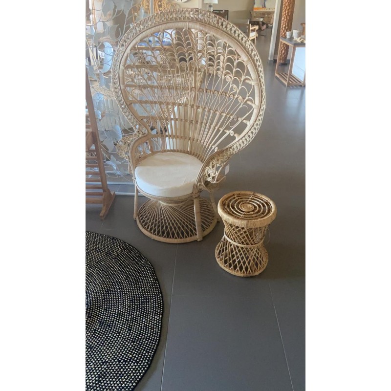 Πολυθρόνα Peacock με μαξιλάρι απο φυσικό Rattan σε λευκή απόχρωση – 30446 W/W   Διάσταση προϊόντος : 110X55X145H