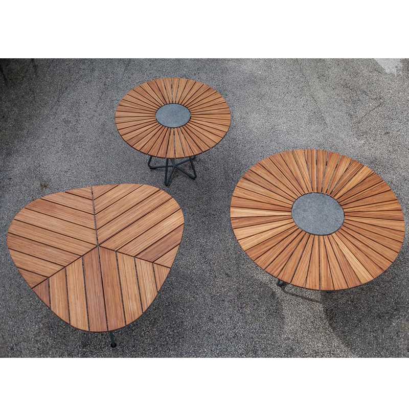 ΤΡΑΠΕΖΙ ΑΛΟΥΜΙΝΙΟΥ ΜΠΑΜΠΟΥ   LEAF TABLE   Aluminium, Natural Rattan / Bamboo / Cane  H:74,5 x W:146 x D:146 cm 