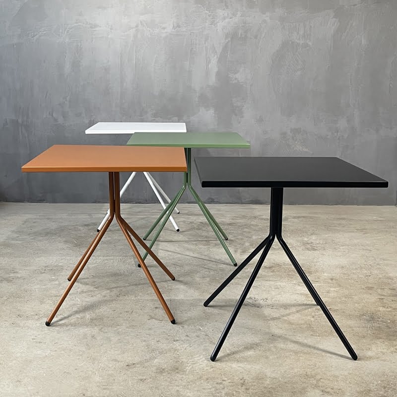 Τραπεζι αλουμινίου μαύρο  - THE SUNSET 70 OUTDOOR CAFE TABLE   70 × 70 × 75,5 cm (L x W x H)  