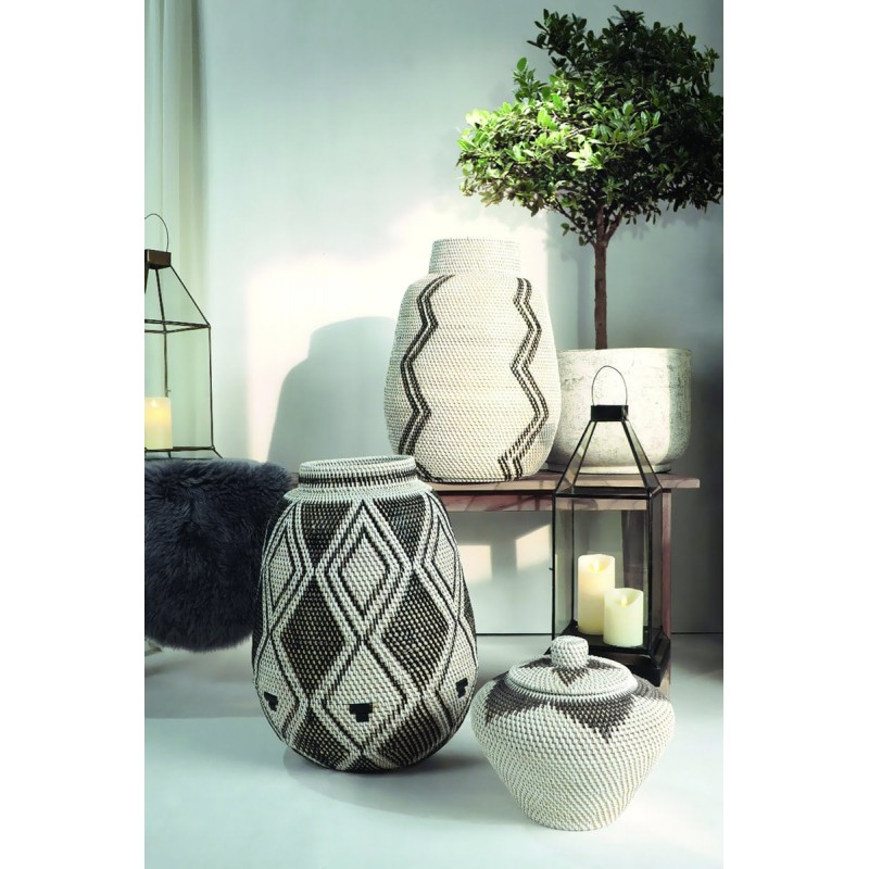 JK ΣΕΤ 2 ΒΑΖΑ ΚΑΙ ΚΑΛΑΘΙ "AFRICAN" ΑΠΟ ΦΥΣΙΚΟ ΚΑΙ ΣΥΝΘΕΤΙΚΟ RATTAN ΣΕ ΛΕΥΚΟ ΚΑΙ ΜΑΥΡΟ ΧΡΩΜΑ 