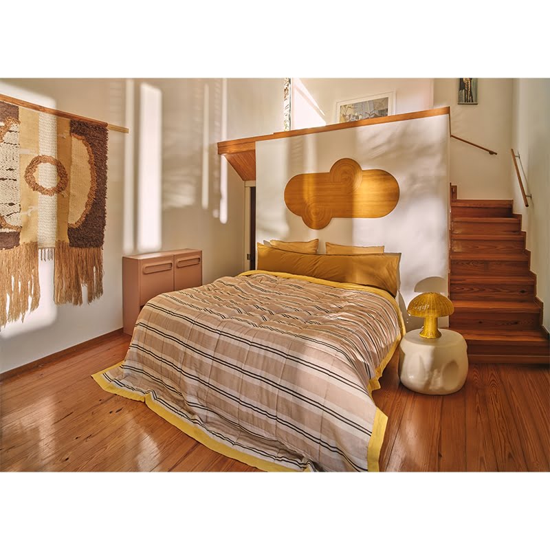 CURRENTS CERAMIC SIDE TABLE SHELL   32 cm (L x W x H)  - Τραπεζακι σαλονίου   