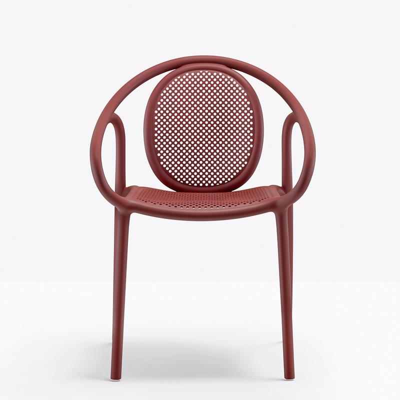 3735 REMIND ARMCHAIR Size 58,5 × 56 × 8146 cm (L x W x H)