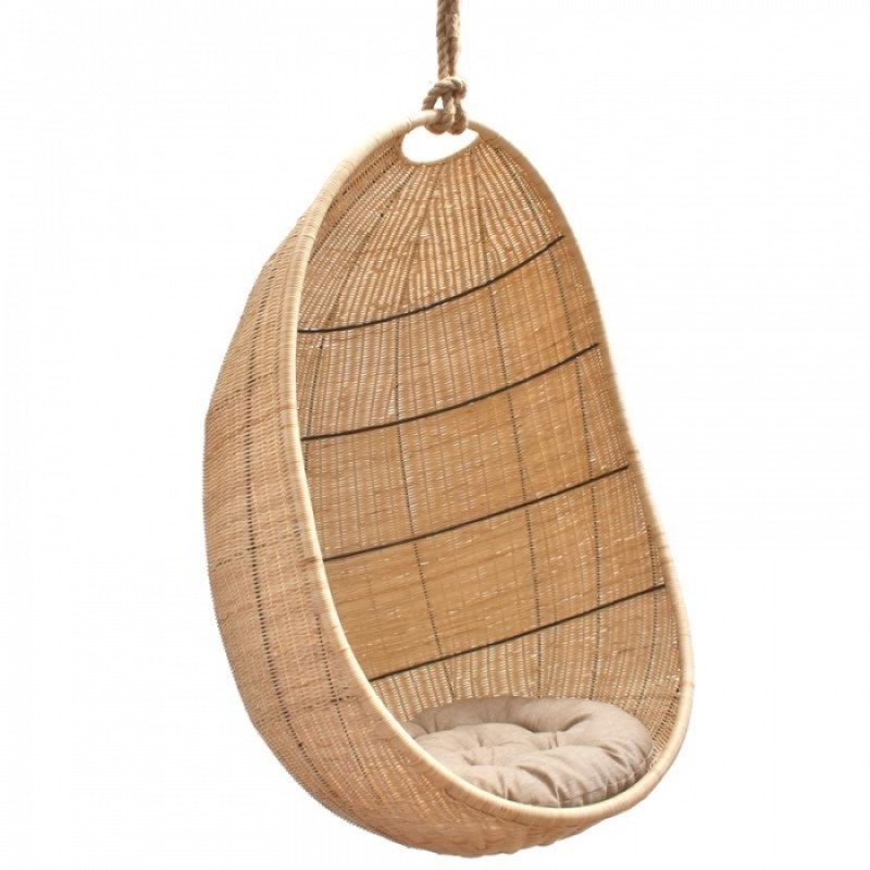 ΚΡΕΜΑΣΤΗ ΠΟΛΥΘΡΟΝΑ ΕGG  85 D x 75.18 W x 125 H - 45  Seat Height  - κωδικος 57888 