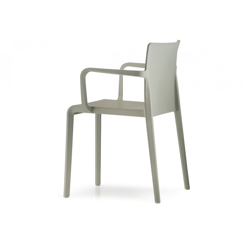 PEDRALI Volt 675  Πολυθρόνα από  πολυπροπυλένιο Διαστάσεις : 60cm x 52,5cm x 77,5(46)cm 