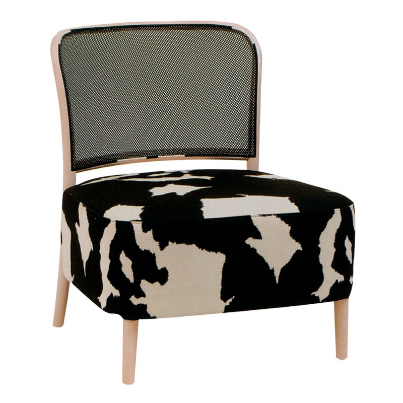 P 287 Πολυθρόνα  ξύλινη με ταπετσαρία  Υ: 72 Β: 68 Μ: 61