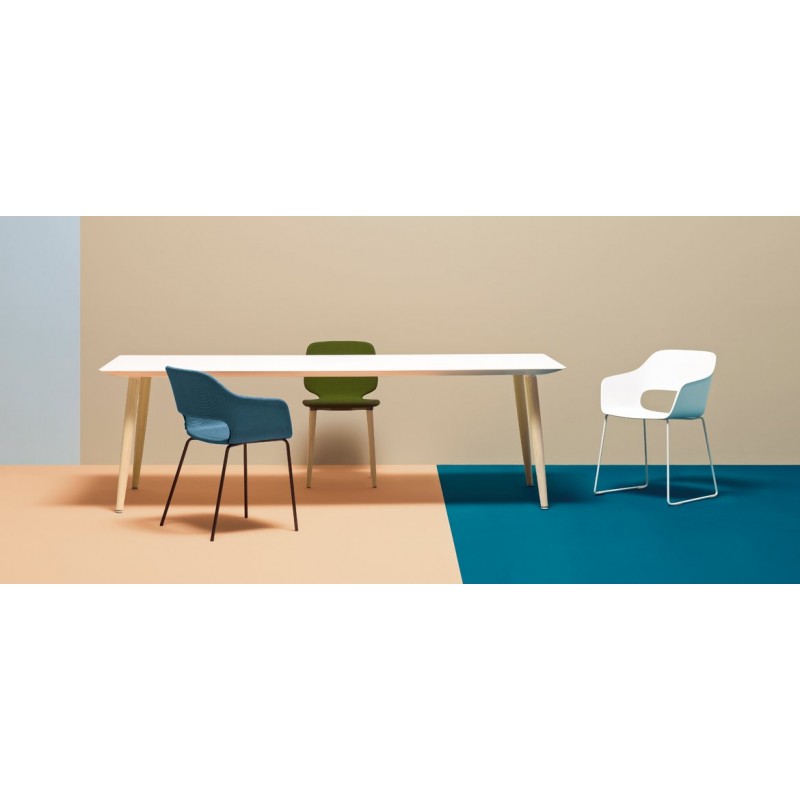 Pedral  Babila 2736 - Πολυθρόνα με επένδυση υφάσματος  και μεταλλικά πόδια ( δυνατότητα επιλογής χρωμάτων)