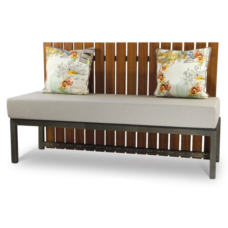 AM 22  Καναπές διθέσιος από ξύλο οξια με μαξιλάρια ( 140χ75χ68 )