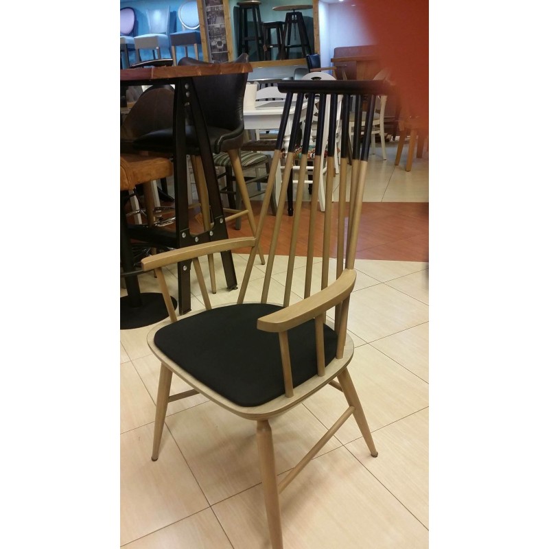 P 801 P -  Ξύλινη πολυθρόνα  από μασίφ οξιά  Υ: 106 Β: 60 Μ: 55 cm