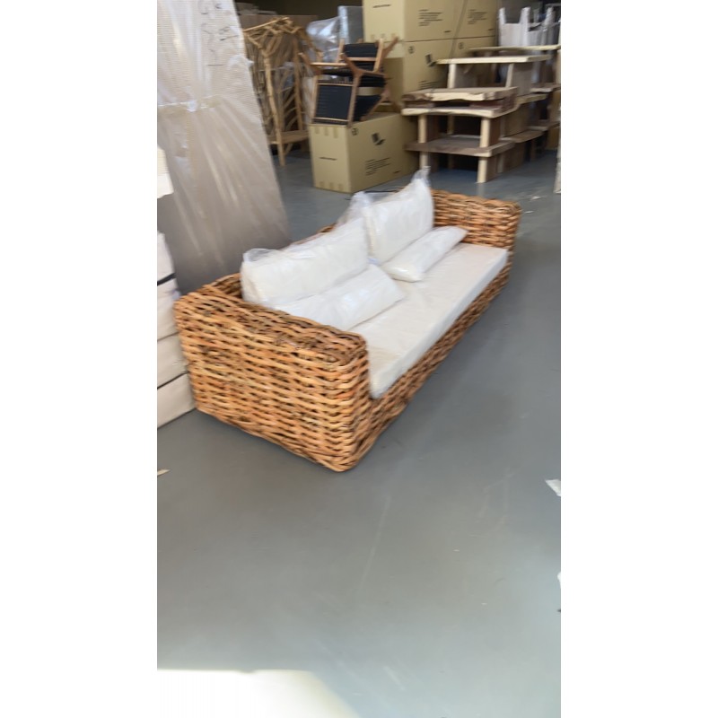 JK 30437  Καναπές 3 θέσιος SAINT ΤROPEZ από λυγαρία (μασίφ κλαδί) και λευκά μαξιλάρια. 220Χ85Χ64cm 