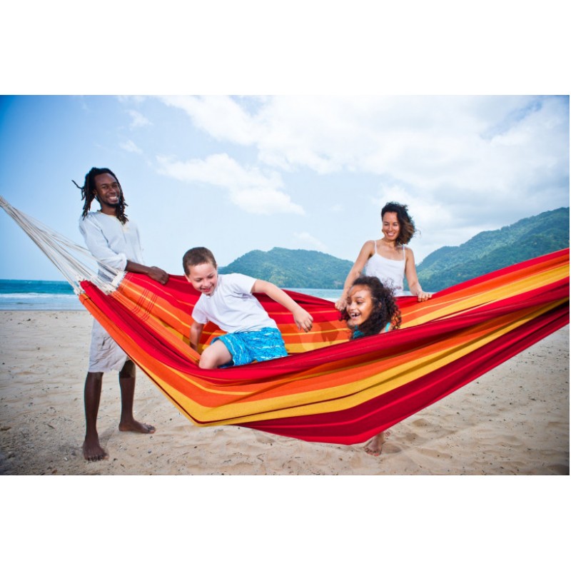 &Alpha;&iota;ώ&rho;&alpha; Gigante Lava