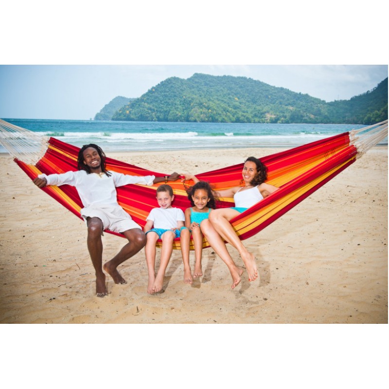 &Alpha;&iota;ώ&rho;&alpha; Gigante Lava