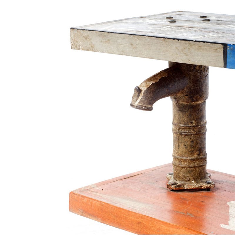 Παγκάκι με τύπωμα από ξύλο και μεταλλική βάση