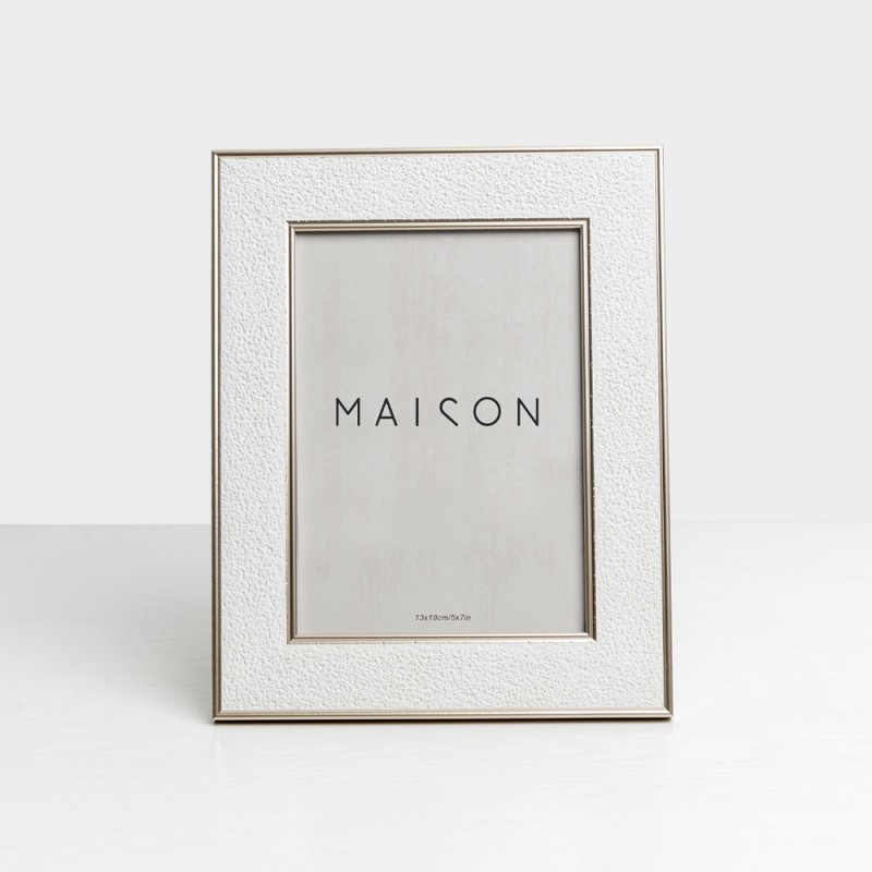 RELIEF ΚΟΡΝΙΖΑ 18.6x1.2x23.7cm POLYRESIN ΛΕΥΚΟ ΑΣΗΜΙ ΓΥΑΛΙ