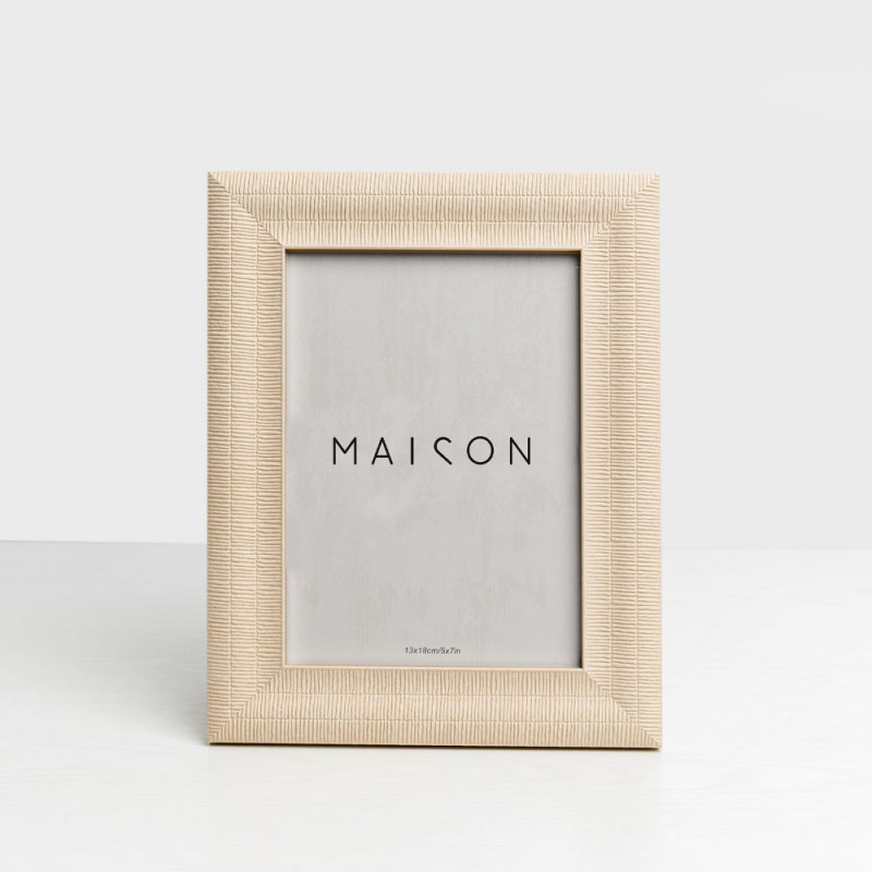 GENESIS ΚΟΡΝΙΖΑ 18.2x1.5x23.3cm POLYRESIN BEIGE ΓΥΑΛΙ