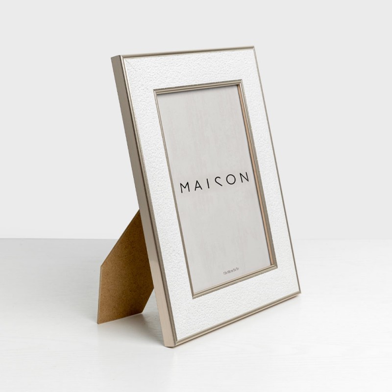 RELIEF ΚΟΡΝΙΖΑ 18.6x1.2x23.7cm POLYRESIN ΛΕΥΚΟ ΑΣΗΜΙ ΓΥΑΛΙ