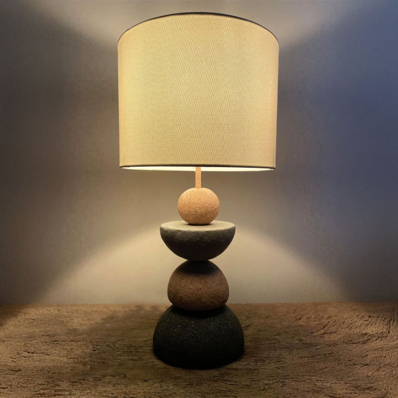 ZENSTONE A ΦΩΤΙΣΤΙΚΟ ΕΠΙΤΡΑΠΕΖΙΟ 25.5x25.5x49cm POLYRESIN ΠΟΛΥΧΡΩΜΟ ΥΦΑΣΜΑ ΛΕΥΚΟ