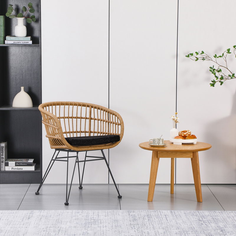 Πολυθρόνα Naoki Pakoworld Με Μαξιλάρι Pe Rattan Σε Φυσική Απόχρωση Και Μαύρα Μεταλλικά Πόδια 63X61X79Εκ