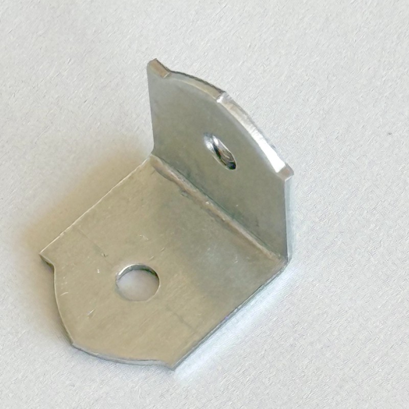 Γωνία Σύνδεσης για Κολώνα Αλουμινίου - 20x20x15x1,5mm